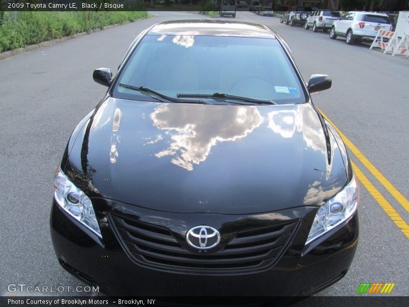Black / Bisque 2009 Toyota Camry LE