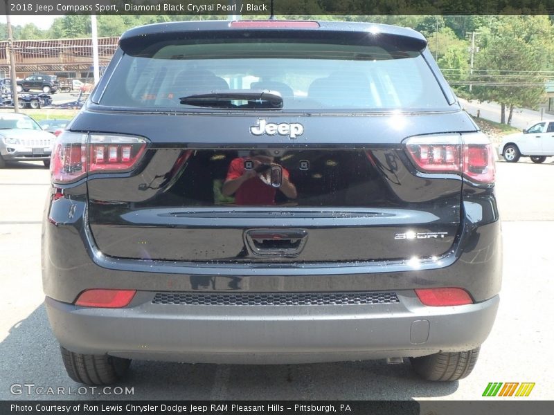 Diamond Black Crystal Pearl / Black 2018 Jeep Compass Sport
