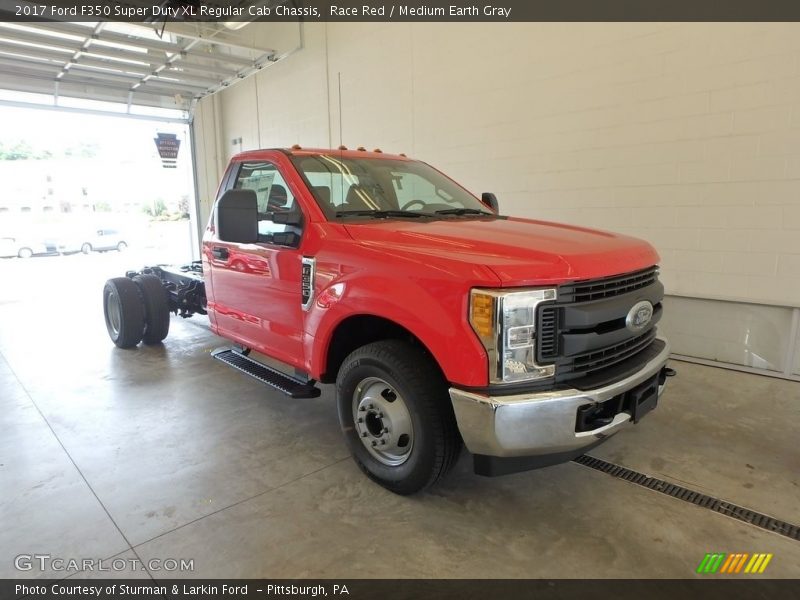 Race Red / Medium Earth Gray 2017 Ford F350 Super Duty XL Regular Cab Chassis