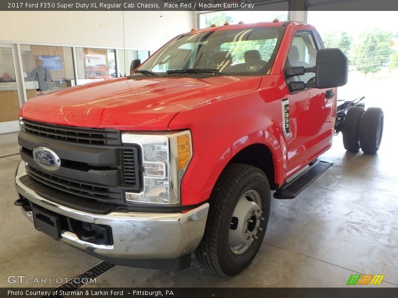 Race Red / Medium Earth Gray 2017 Ford F350 Super Duty XL Regular Cab Chassis