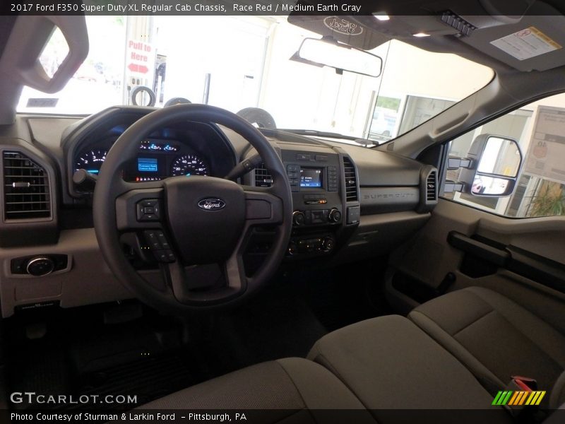 Race Red / Medium Earth Gray 2017 Ford F350 Super Duty XL Regular Cab Chassis