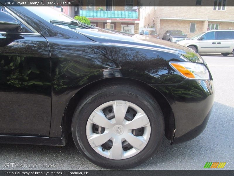 Black / Bisque 2009 Toyota Camry LE