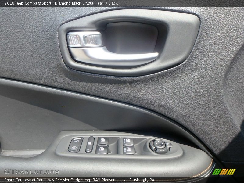 Diamond Black Crystal Pearl / Black 2018 Jeep Compass Sport