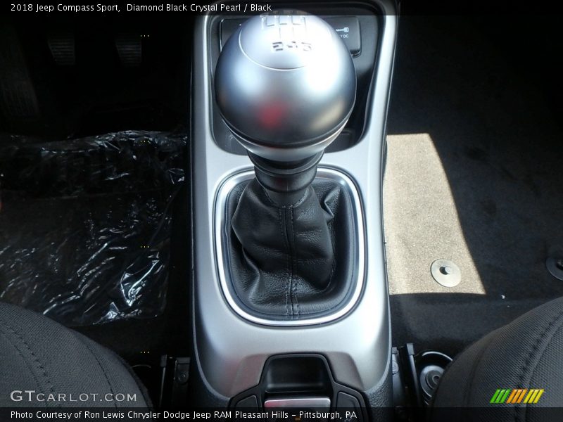 Diamond Black Crystal Pearl / Black 2018 Jeep Compass Sport