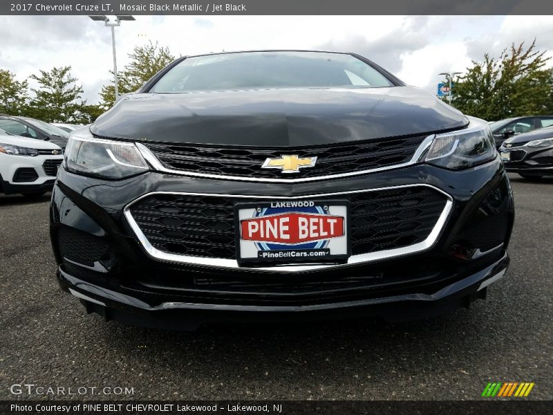 Mosaic Black Metallic / Jet Black 2017 Chevrolet Cruze LT