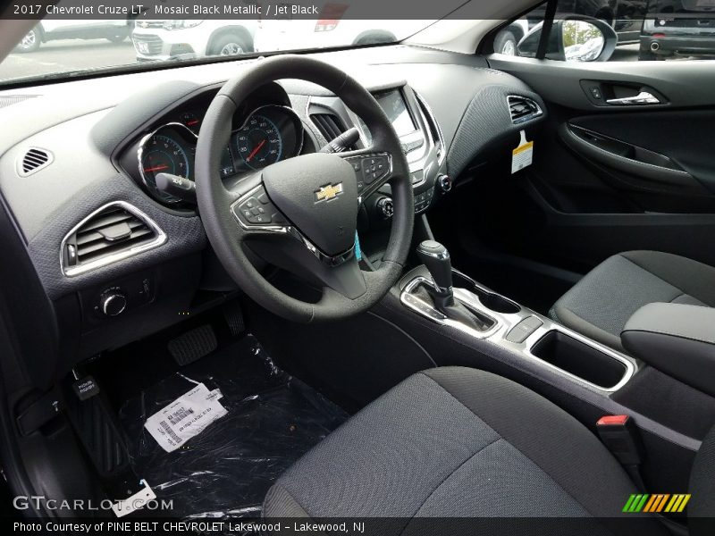 Mosaic Black Metallic / Jet Black 2017 Chevrolet Cruze LT