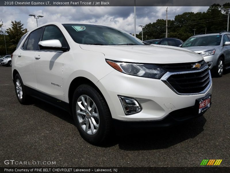 Iridescent Pearl Tricoat / Jet Black 2018 Chevrolet Equinox LT