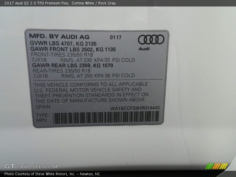 Cortina White / Rock Gray 2017 Audi Q3 2.0 TFSI Premium Plus