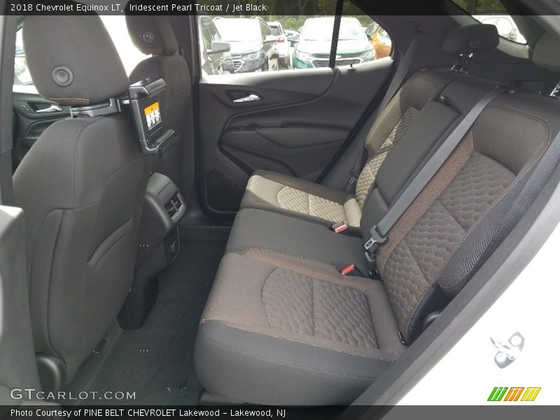 Iridescent Pearl Tricoat / Jet Black 2018 Chevrolet Equinox LT