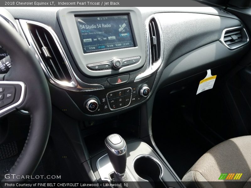 Iridescent Pearl Tricoat / Jet Black 2018 Chevrolet Equinox LT