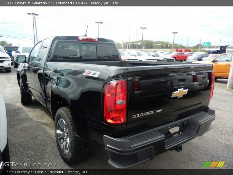 Black / Jet Black 2017 Chevrolet Colorado Z71 Extended Cab 4x4
