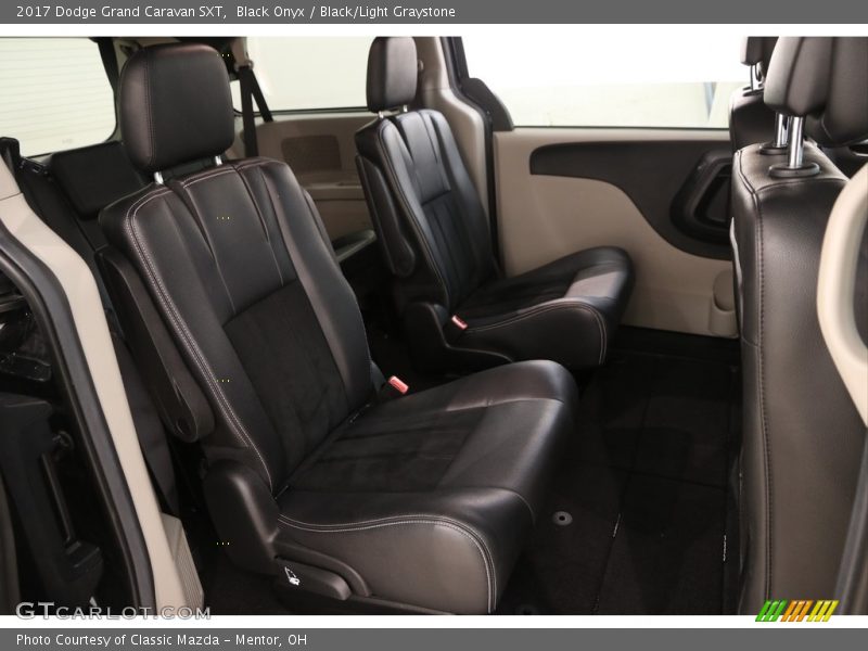 Black Onyx / Black/Light Graystone 2017 Dodge Grand Caravan SXT