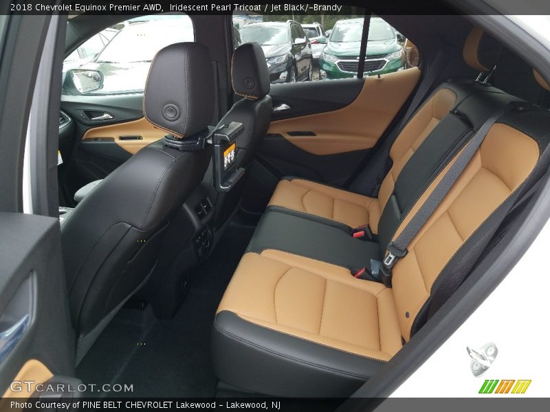 Iridescent Pearl Tricoat / Jet Black/­Brandy 2018 Chevrolet Equinox Premier AWD