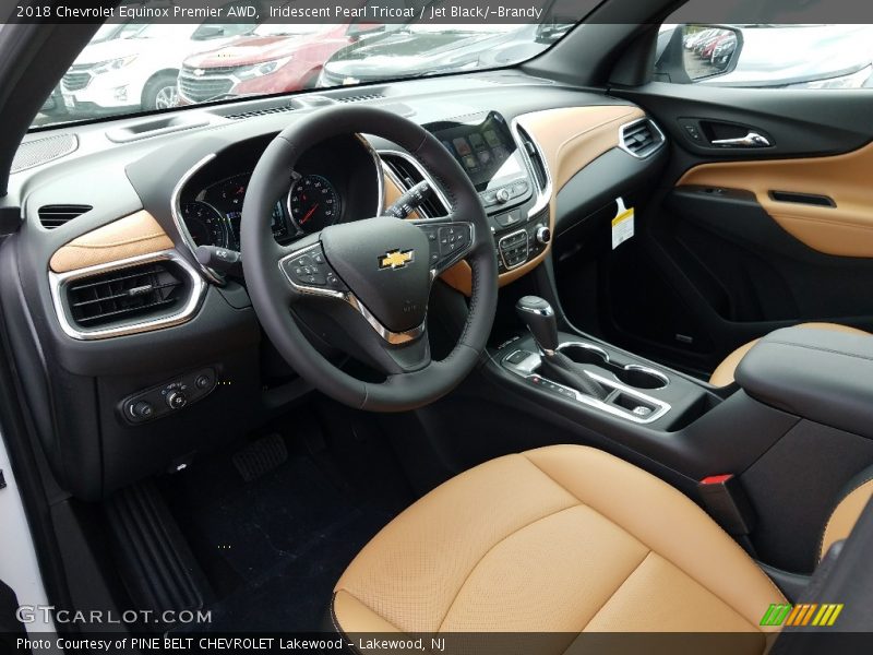 Iridescent Pearl Tricoat / Jet Black/­Brandy 2018 Chevrolet Equinox Premier AWD