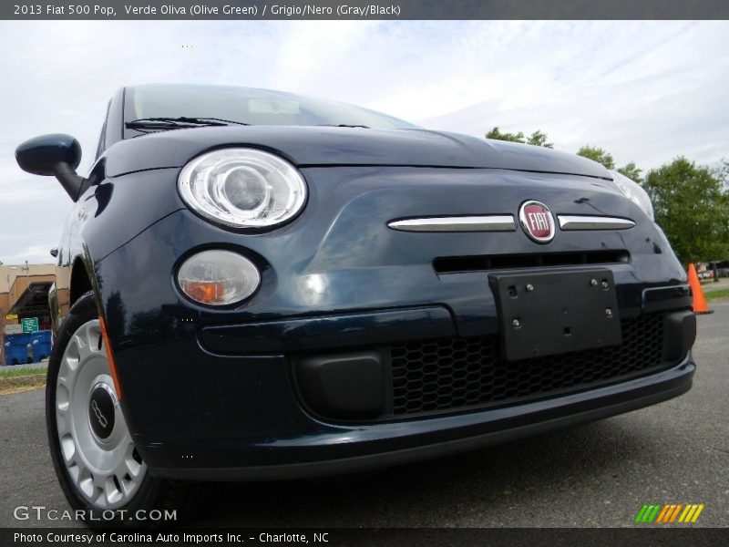 Verde Oliva (Olive Green) / Grigio/Nero (Gray/Black) 2013 Fiat 500 Pop
