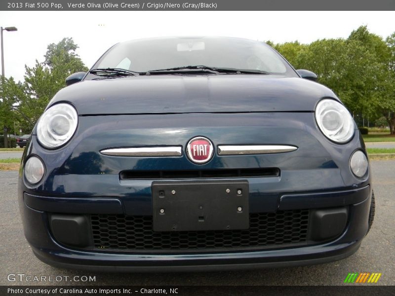 Verde Oliva (Olive Green) / Grigio/Nero (Gray/Black) 2013 Fiat 500 Pop