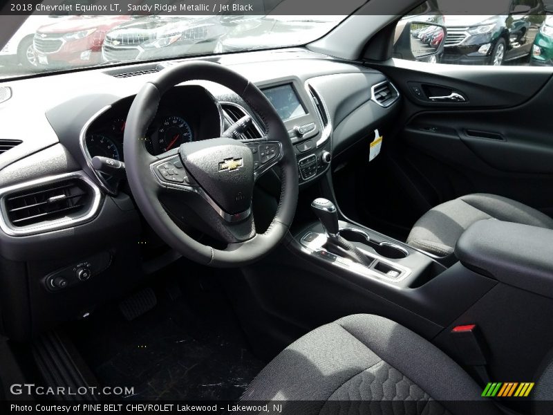 Sandy Ridge Metallic / Jet Black 2018 Chevrolet Equinox LT