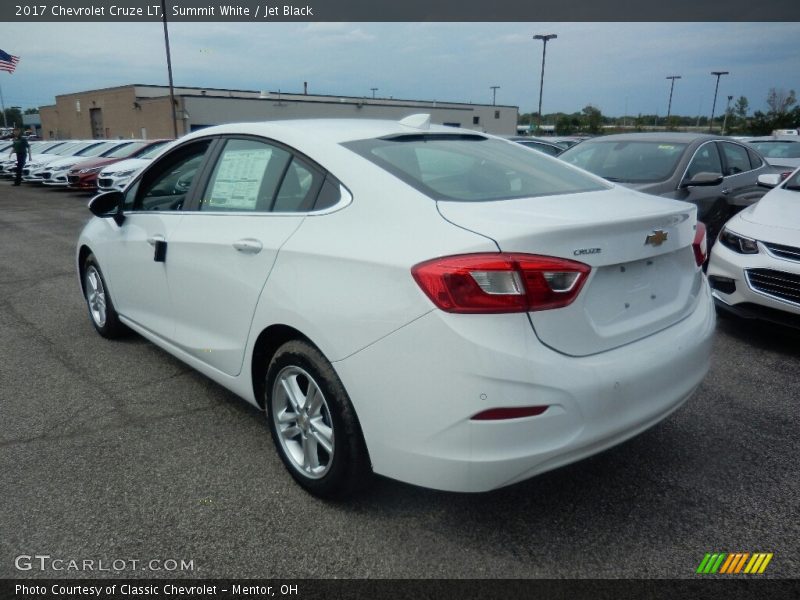 Summit White / Jet Black 2017 Chevrolet Cruze LT