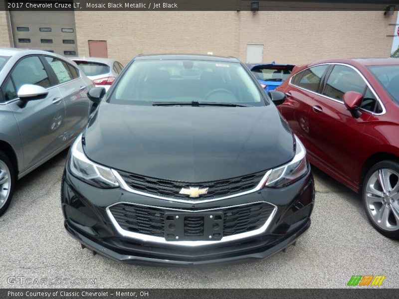 Mosaic Black Metallic / Jet Black 2017 Chevrolet Cruze LT