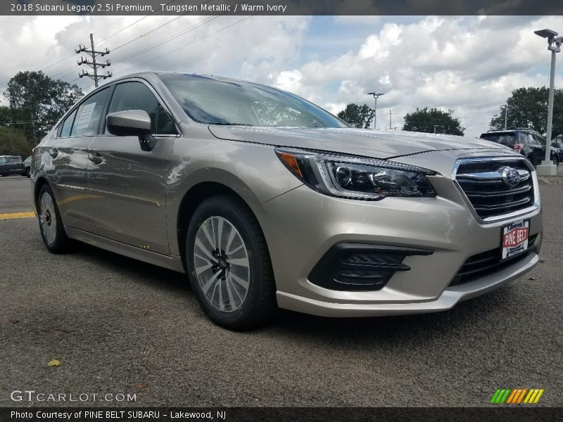 Tungsten Metallic / Warm Ivory 2018 Subaru Legacy 2.5i Premium