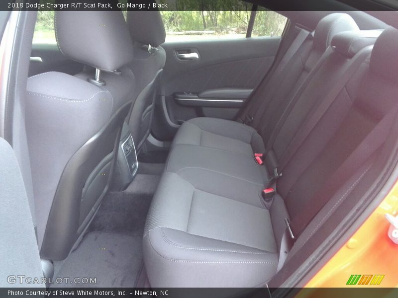 Go Mango / Black 2018 Dodge Charger R/T Scat Pack