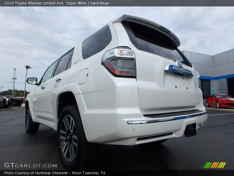 Super White / Sand Beige 2014 Toyota 4Runner Limited 4x4