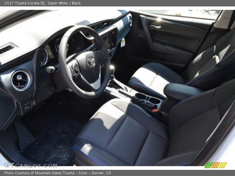 Super White / Black 2017 Toyota Corolla SE