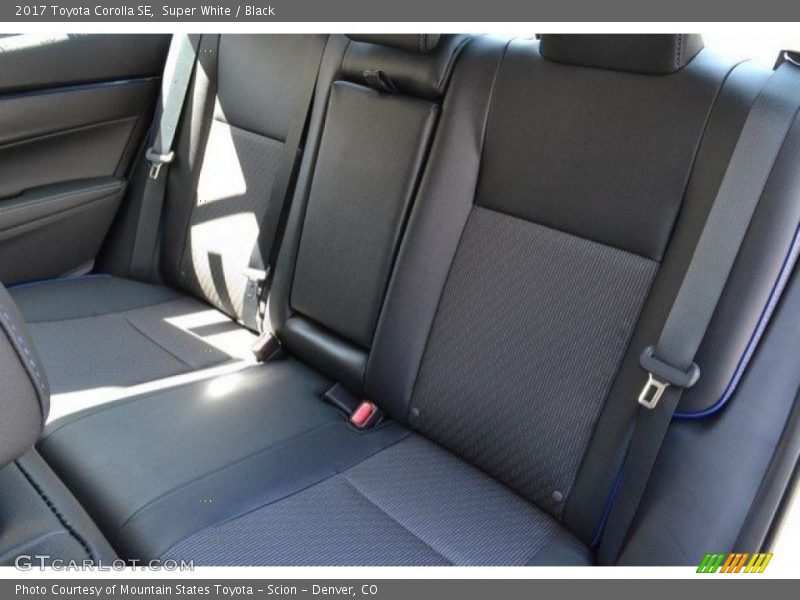 Super White / Black 2017 Toyota Corolla SE