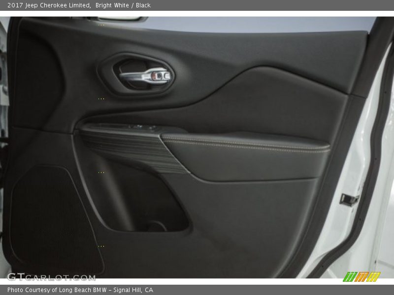 Bright White / Black 2017 Jeep Cherokee Limited