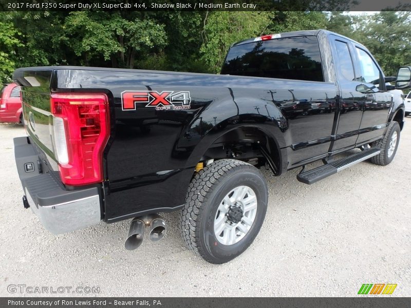 Shadow Black / Medium Earth Gray 2017 Ford F350 Super Duty XL SuperCab 4x4