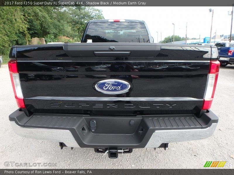 Shadow Black / Medium Earth Gray 2017 Ford F350 Super Duty XL SuperCab 4x4