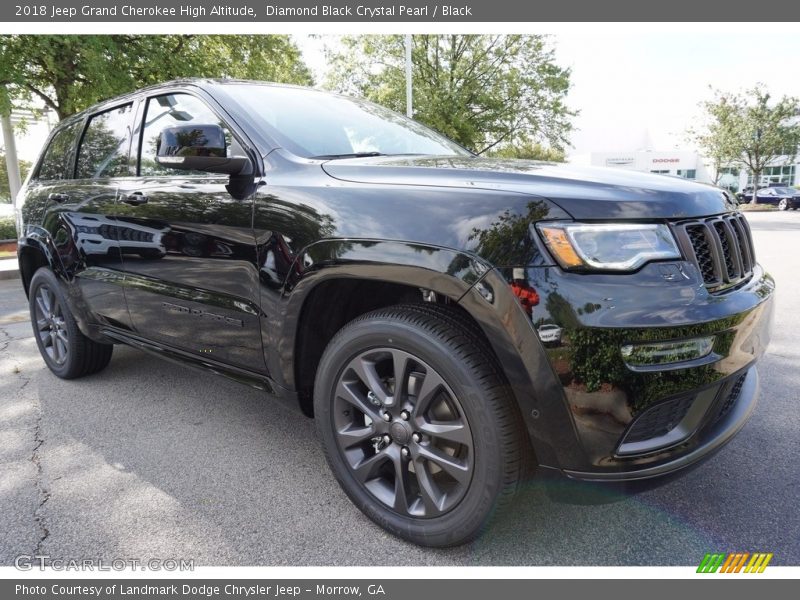 Front 3/4 View of 2018 Grand Cherokee High Altitude