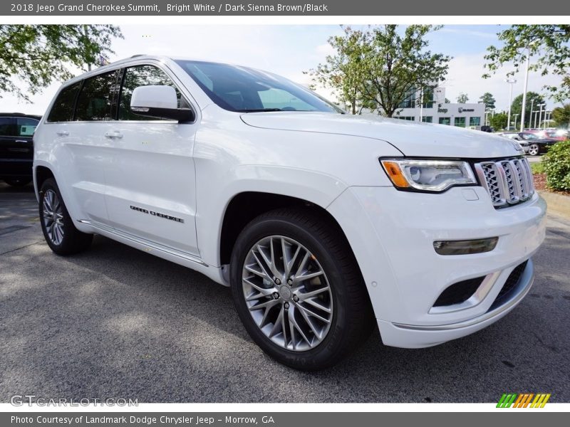 Bright White / Dark Sienna Brown/Black 2018 Jeep Grand Cherokee Summit