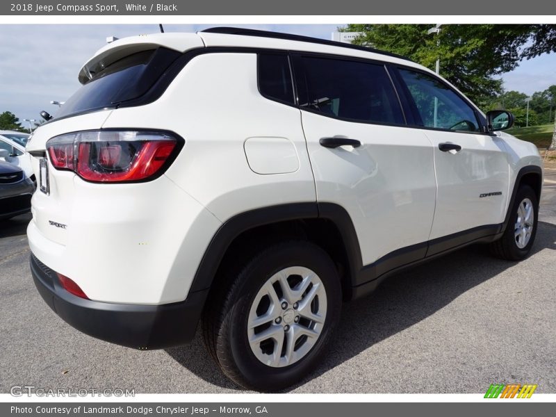 White / Black 2018 Jeep Compass Sport