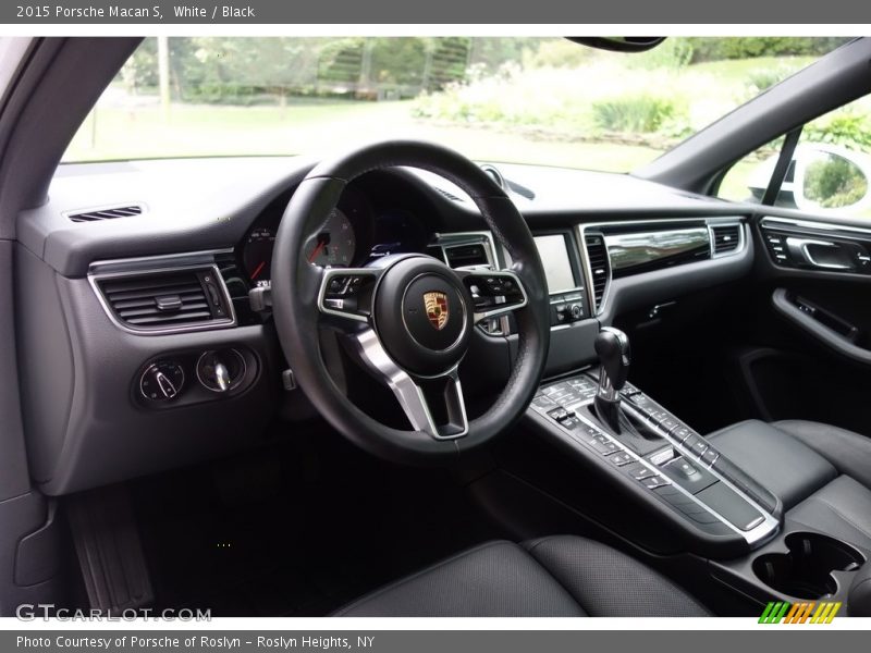 White / Black 2015 Porsche Macan S