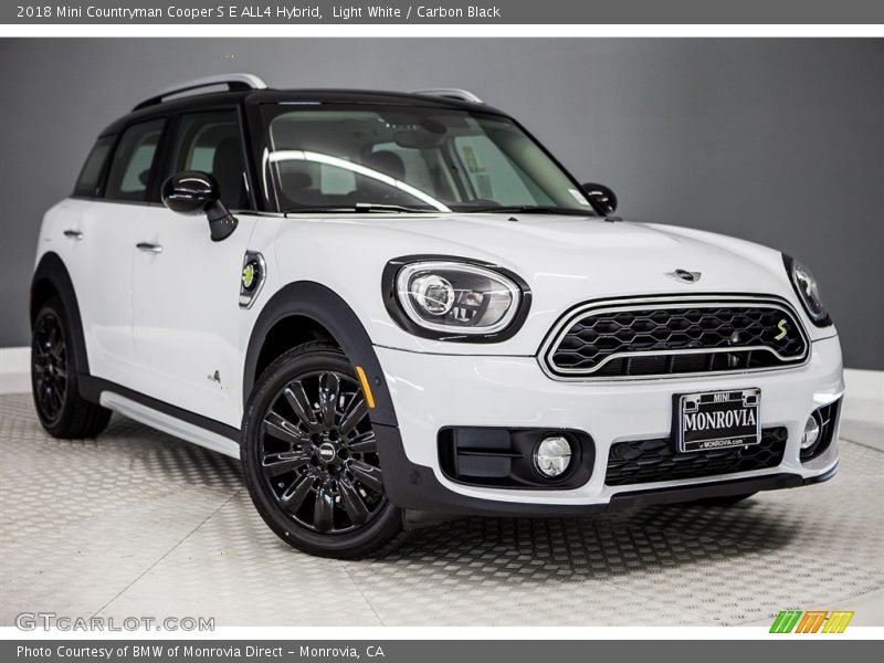 Front 3/4 View of 2018 Countryman Cooper S E ALL4 Hybrid