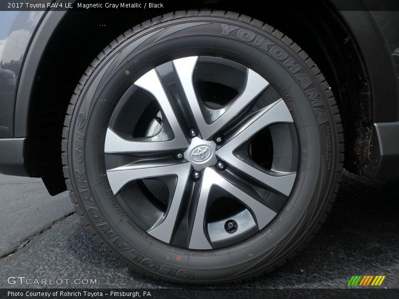 Magnetic Gray Metallic / Black 2017 Toyota RAV4 LE