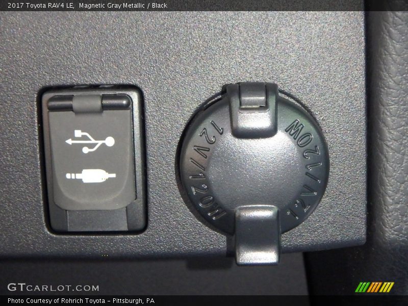Magnetic Gray Metallic / Black 2017 Toyota RAV4 LE