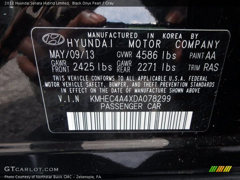 Black Onyx Pearl / Gray 2013 Hyundai Sonata Hybrid Limited