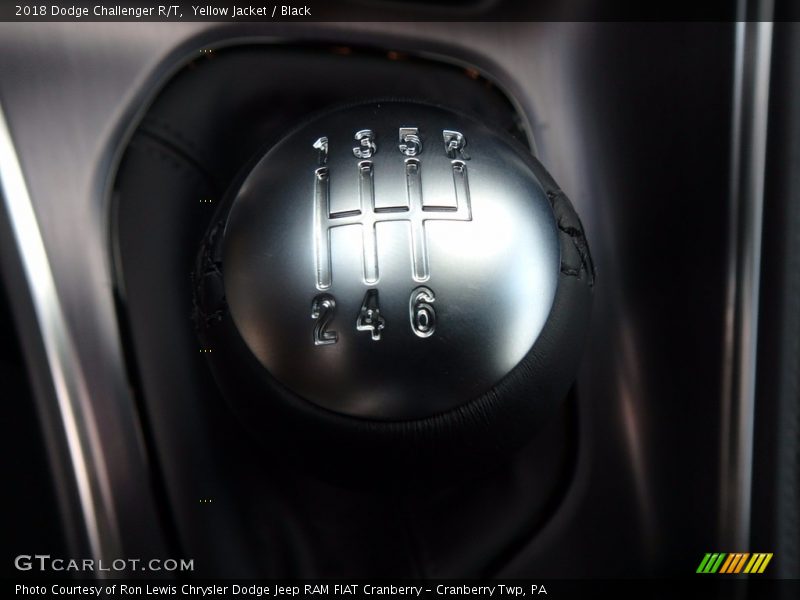  2018 Challenger R/T 6 Speed Manual Shifter