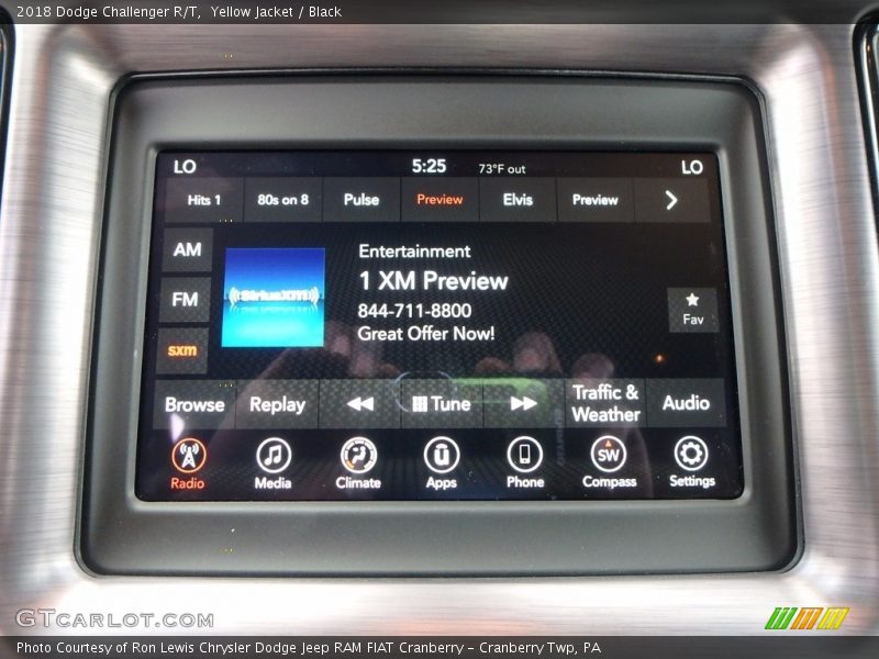 Yellow Jacket / Black 2018 Dodge Challenger R/T
