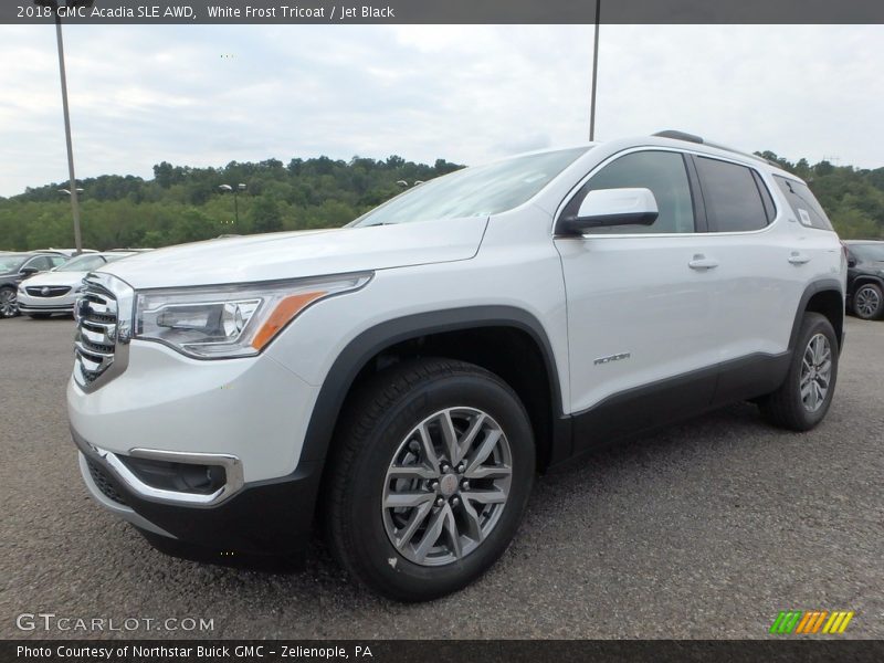 Front 3/4 View of 2018 Acadia SLE AWD