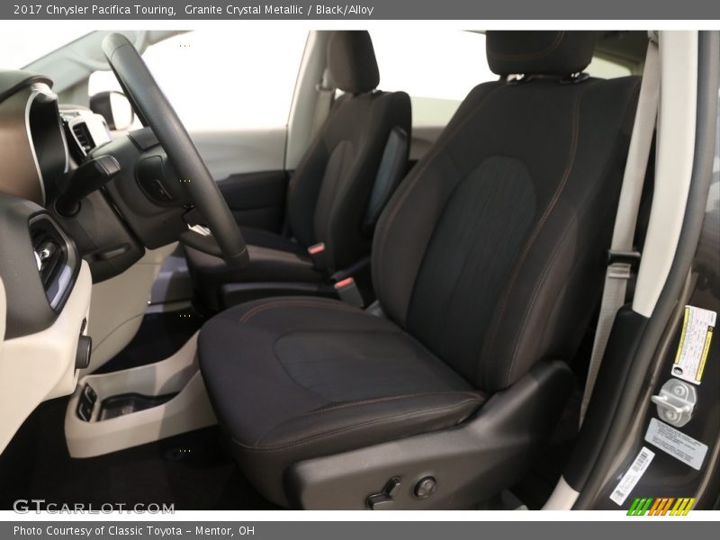 Granite Crystal Metallic / Black/Alloy 2017 Chrysler Pacifica Touring