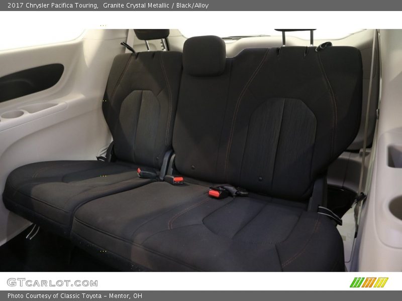 Granite Crystal Metallic / Black/Alloy 2017 Chrysler Pacifica Touring