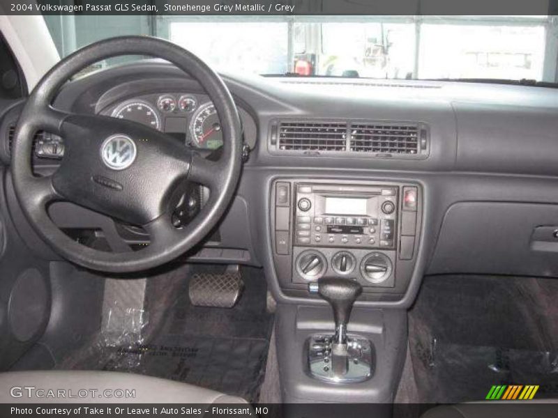 Stonehenge Grey Metallic / Grey 2004 Volkswagen Passat GLS Sedan
