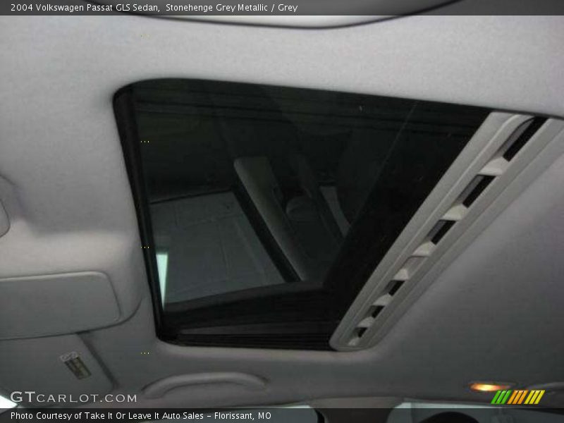 Stonehenge Grey Metallic / Grey 2004 Volkswagen Passat GLS Sedan