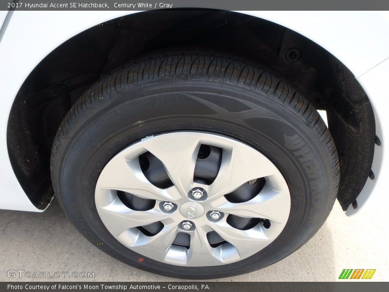 Century White / Gray 2017 Hyundai Accent SE Hatchback