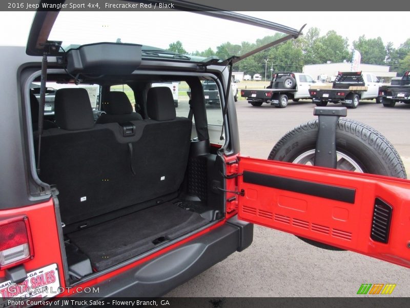 Firecracker Red / Black 2016 Jeep Wrangler Sport 4x4