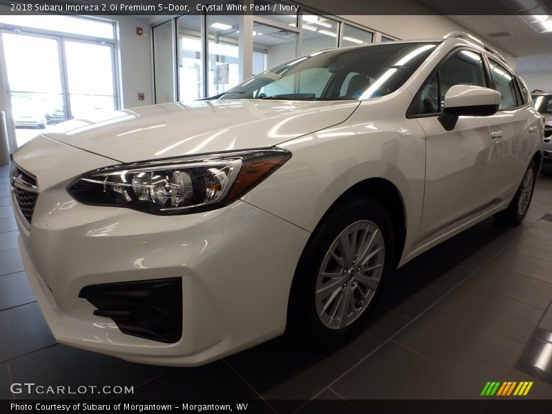 Front 3/4 View of 2018 Impreza 2.0i Premium 5-Door