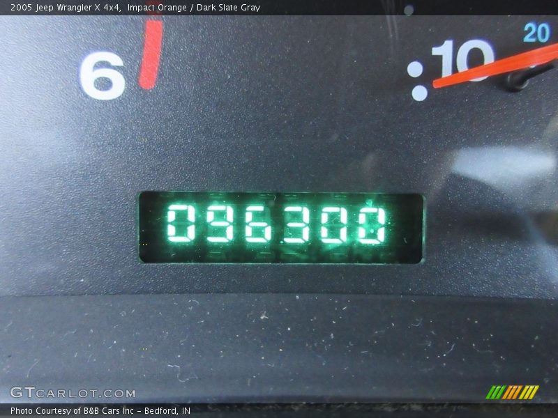 Impact Orange / Dark Slate Gray 2005 Jeep Wrangler X 4x4